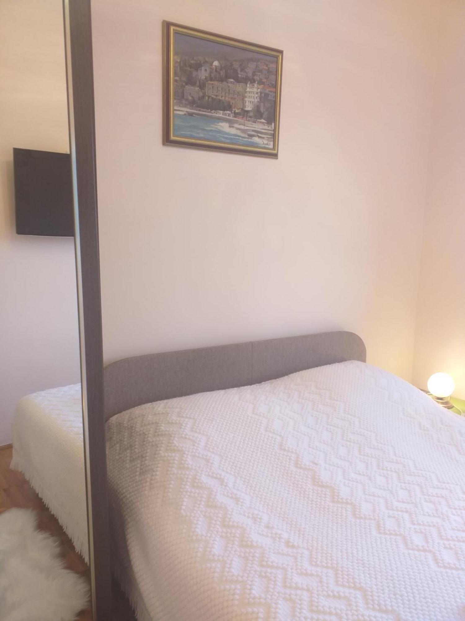 Apartament Mari *